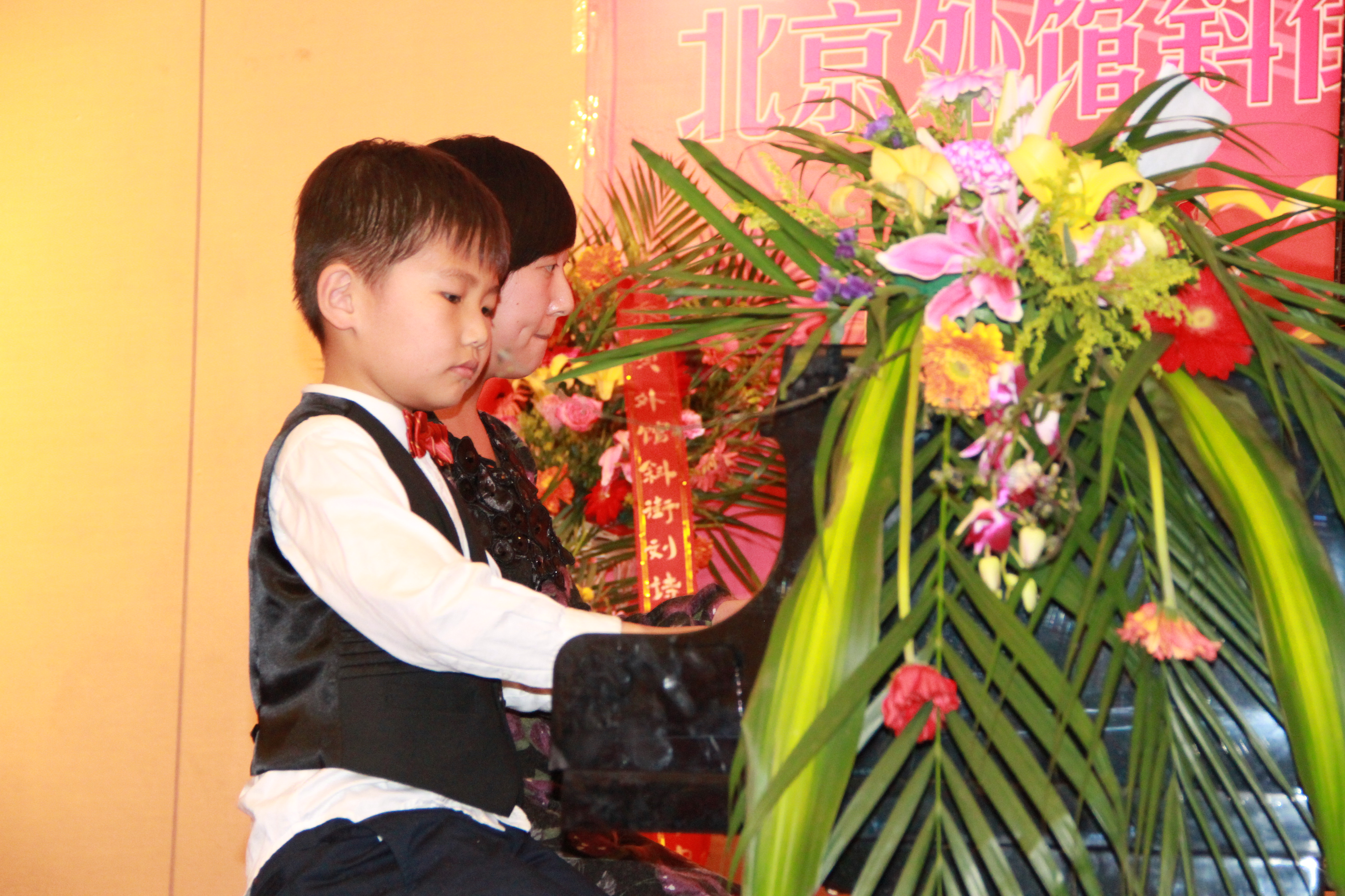 9 尹健合 刘老师怀孕了仍非常敬业.JPG
