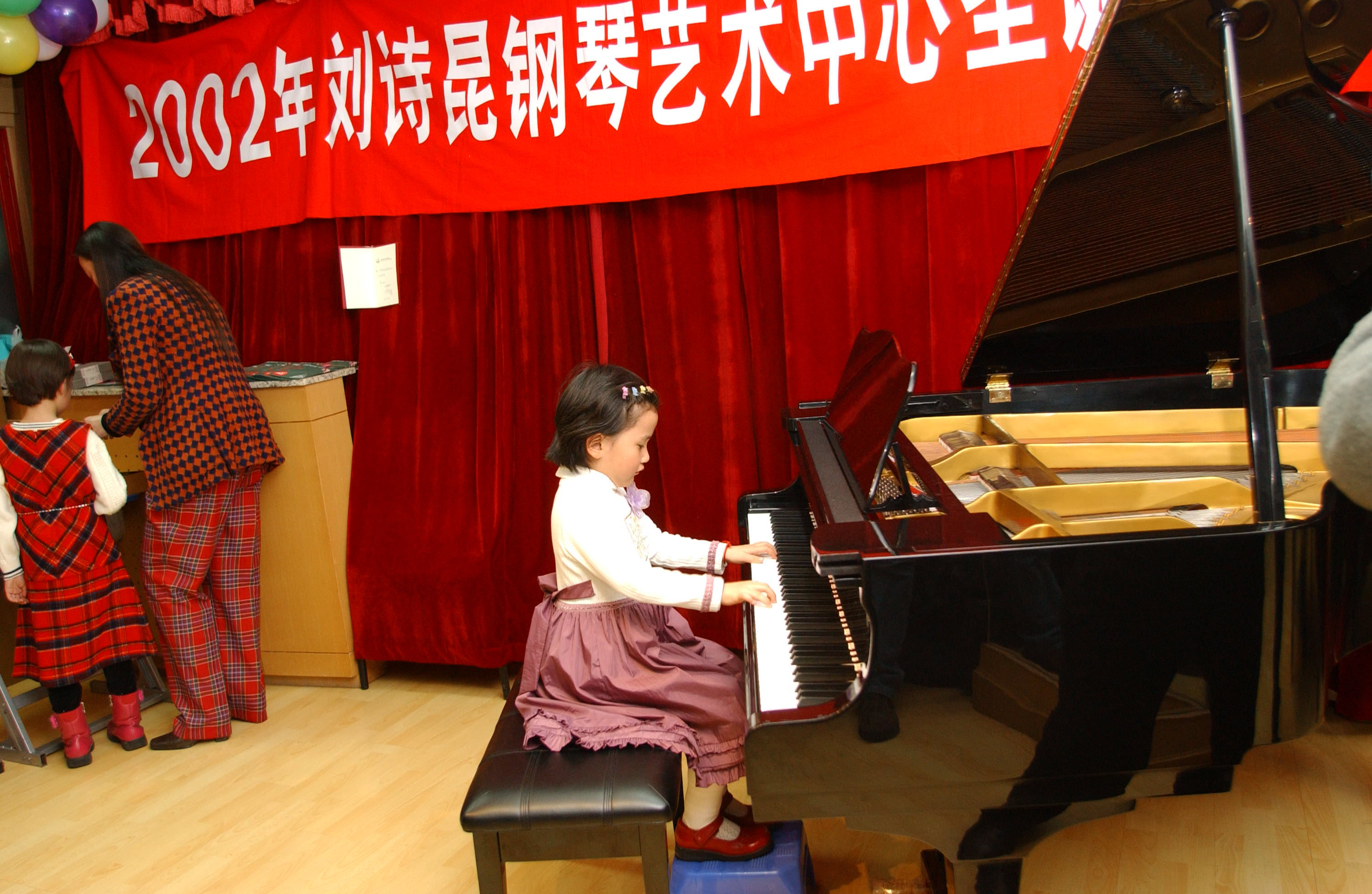 8 郑栋文.JPG